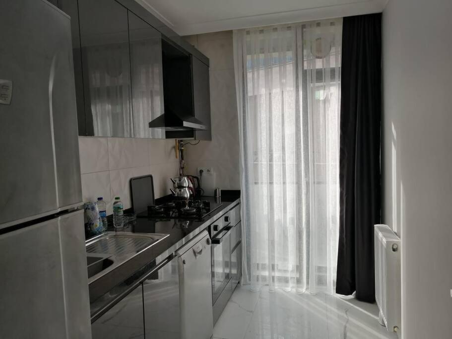 Sisli Apartment, 2 Bedrooms, 250 M Metro, New Modern Residence อิสตันบูล ภายนอก รูปภาพ